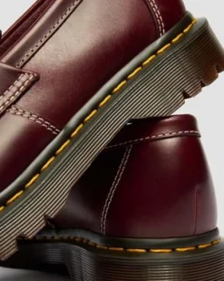 Adrian Loafers i Orleans-läder med toffs in Cherry Red