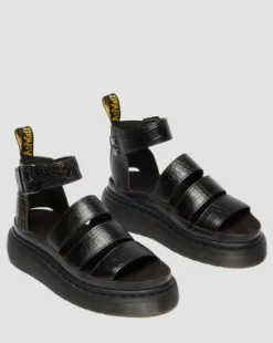 Clarissa Strap Croc-präglade lädersandaler med Quad-sula in Mörkbrun