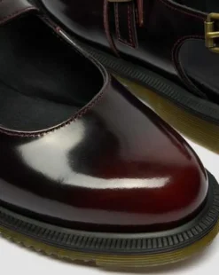 Madaline Mary Jane Slingback-skor i Rub Off-läder&nbsp; in Cherry Red