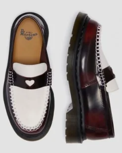 PENTON HEART-LOAFERS I TVÅFÄRGAT LÄDER MED RUB-OFF in Cherry Red & Vit
