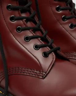 1460 Smooth läderkängor in Cherry Red