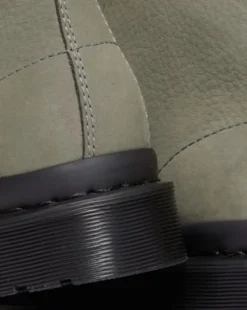 1460 snörkängor i Milled Nubuck-läder in Nickel Grey