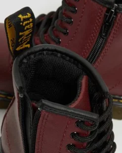 1460 Softy T snörkängor i läder till småbarn in Cherry Red