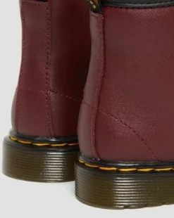 1460 Softy T snörkängor i läder till småbarn in Cherry Red