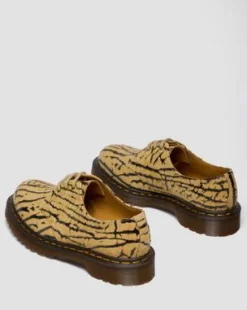 1461 Wild Emboss mockaskor in Teakbrun & Svart