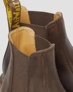 2976 Yellow Stitch Chelsea-kängor i Crazy Horse-läder in Mörkbrun